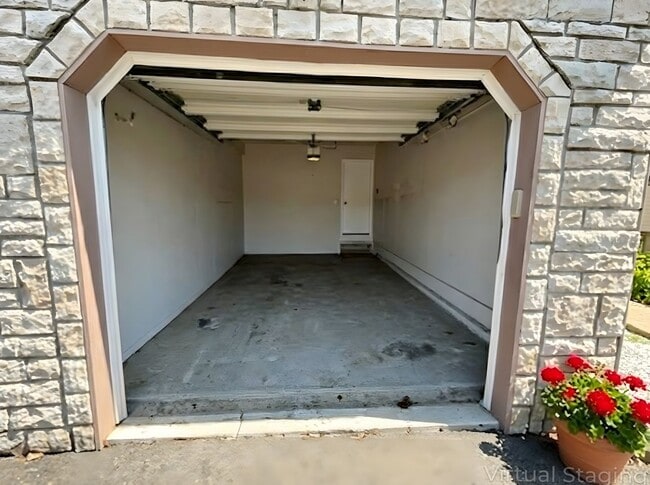 Building Photo - 3bed/3.5bath Townhouse in Walden Woods