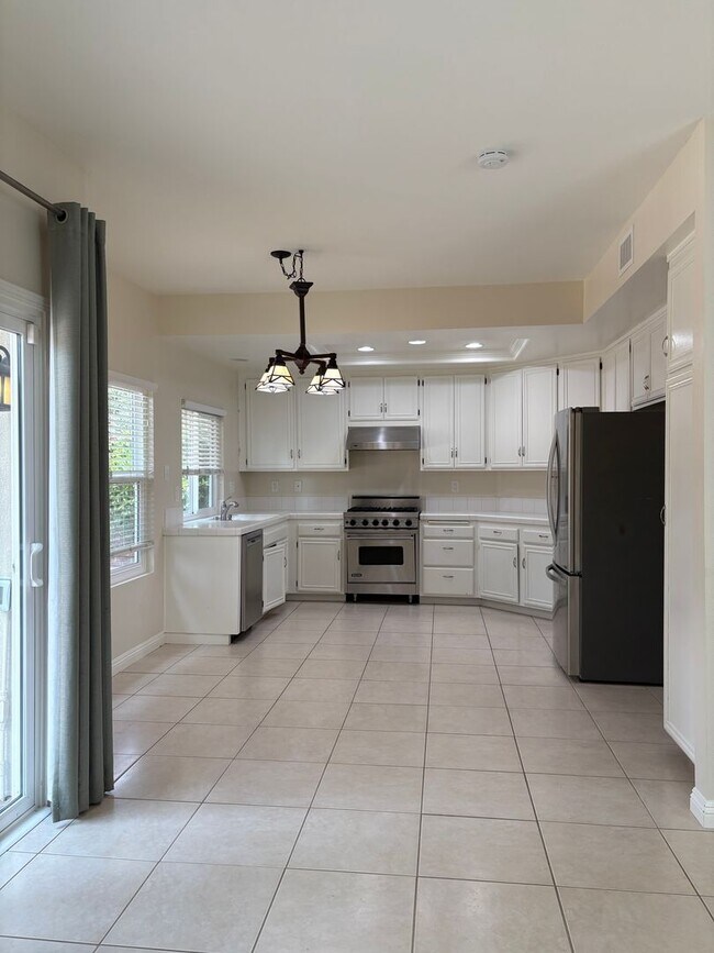 Building Photo - 12015 River Grove Ct