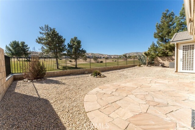 Building Photo - 4108 Club Vista Dr