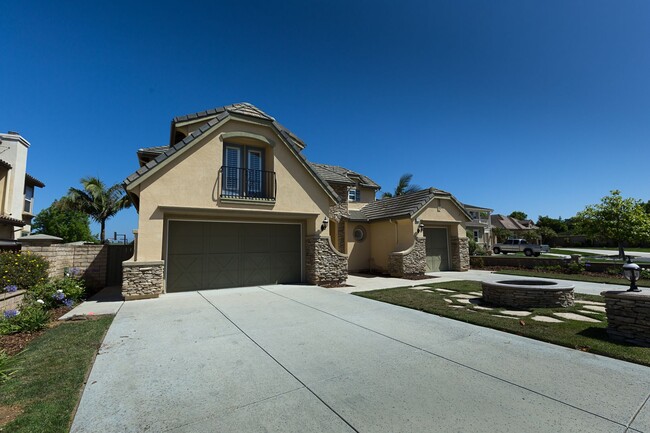 Building Photo - Single Family Golf Course Home for rent in...