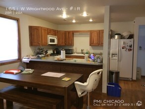 Building Photo - GORGEOUS Lincoln park apt - 2full ba,2car,...