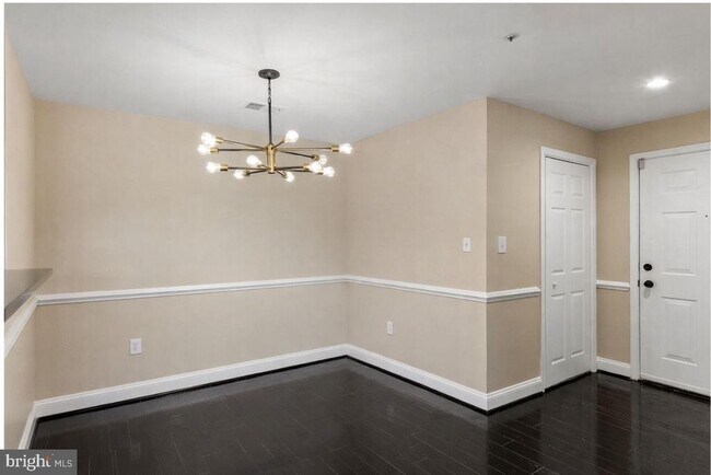 Building Photo - 1031 Gardenview Loop