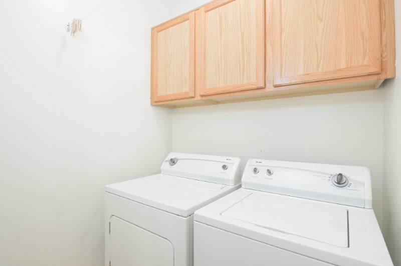 Building Photo - 1312 E 8th St