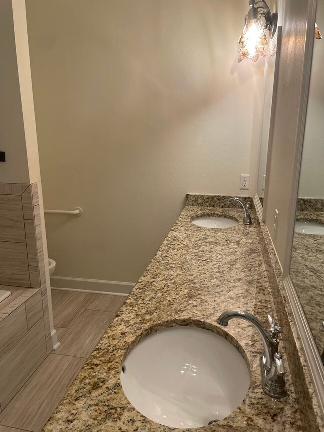 Building Photo - Beautiful 3/2 home for rent