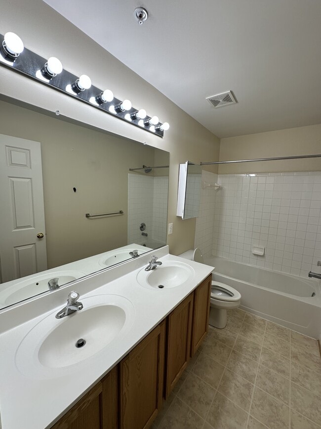 Building Photo - 5302 Talladega Ct