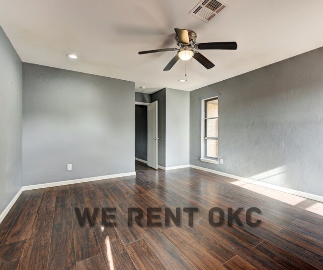 Building Photo - 11308 Bel Air Pl