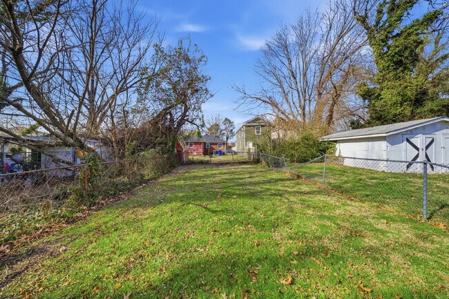 Building Photo - ADORABLE 3 BED, 1 BATH HOUSE FOR RENT IN NORFOLK