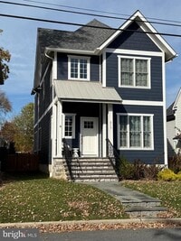 Building Photo - 215 E Chew Ave