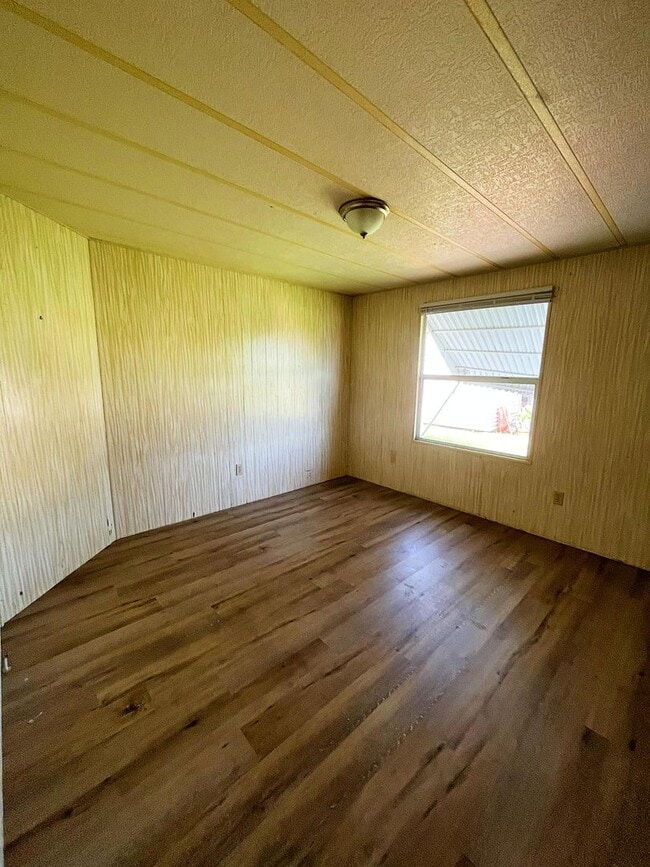 Building Photo - Delightful 2 Bedroom, 2 Bathroom Mobile Ho...