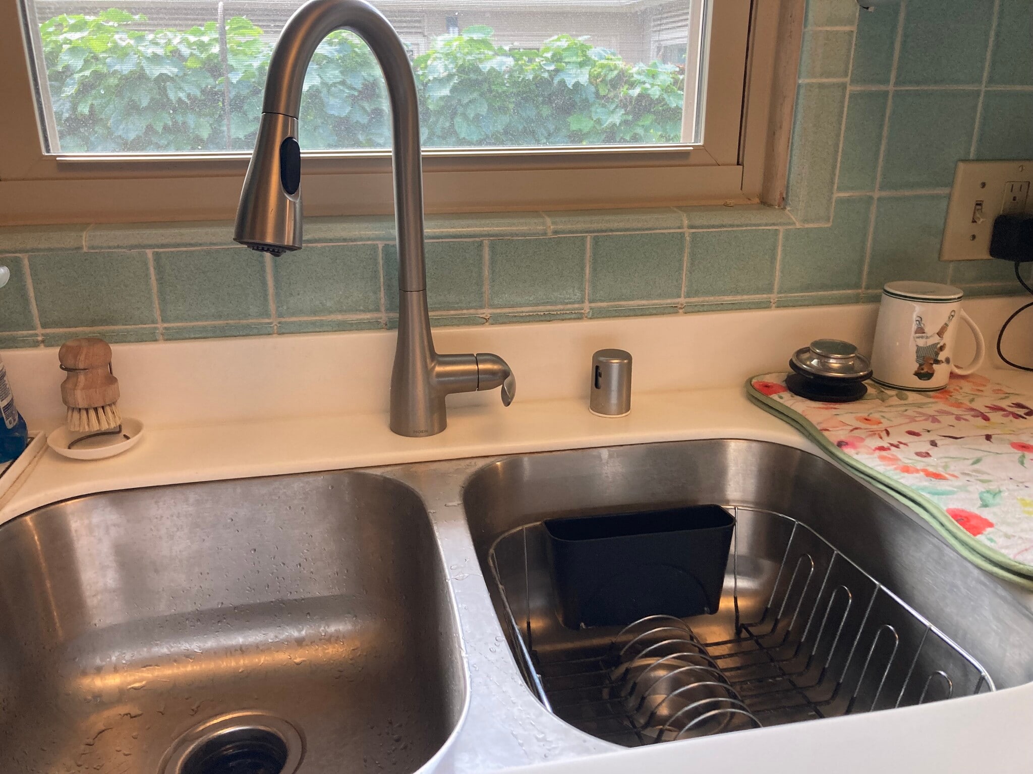 Kitchen sink - 8511 W Wisconsin Ave