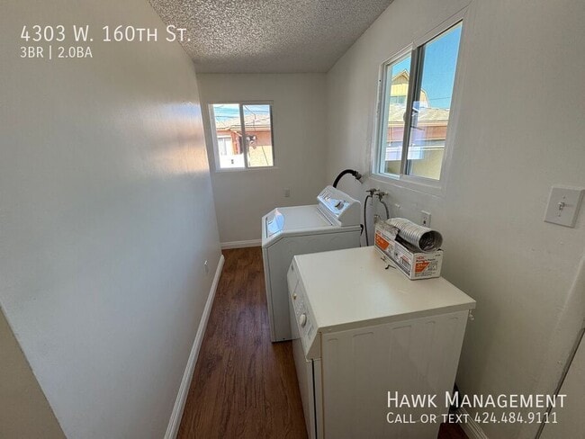 Building Photo - 4303 160th St