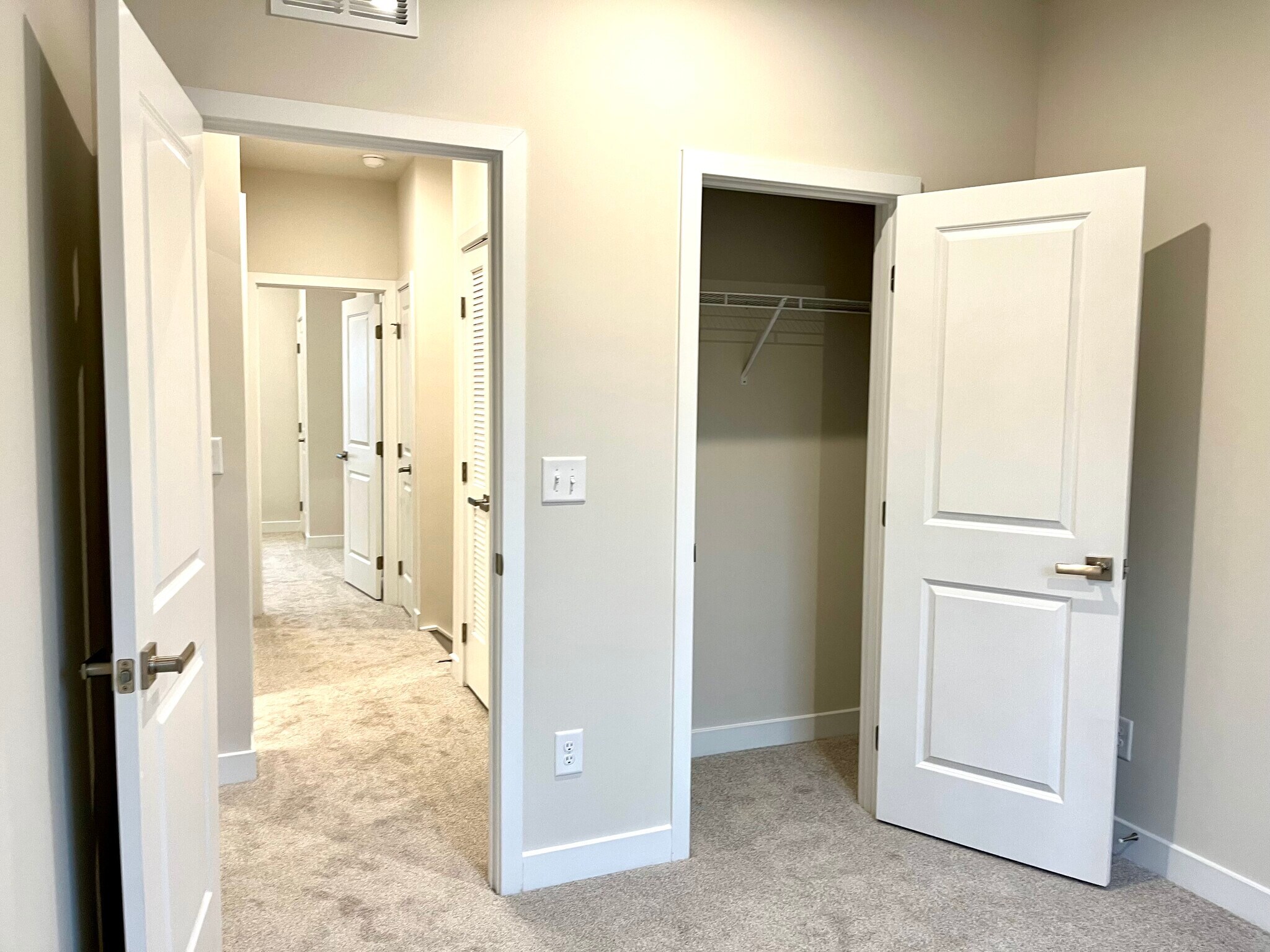 Building Photo - 4125 Auburn Oak Ln