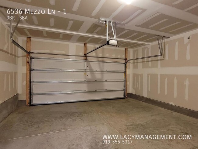 Building Photo - 6536 Mezzo Ln