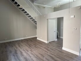 Building Photo - 131 Southside Pkwy