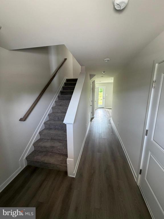Building Photo - 368 Mingo Way