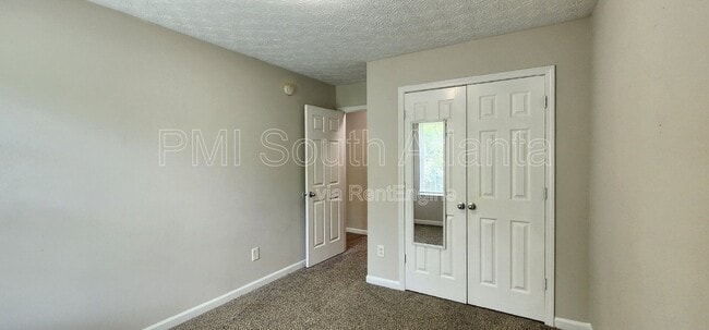 Building Photo - 1749 Carrington Dr