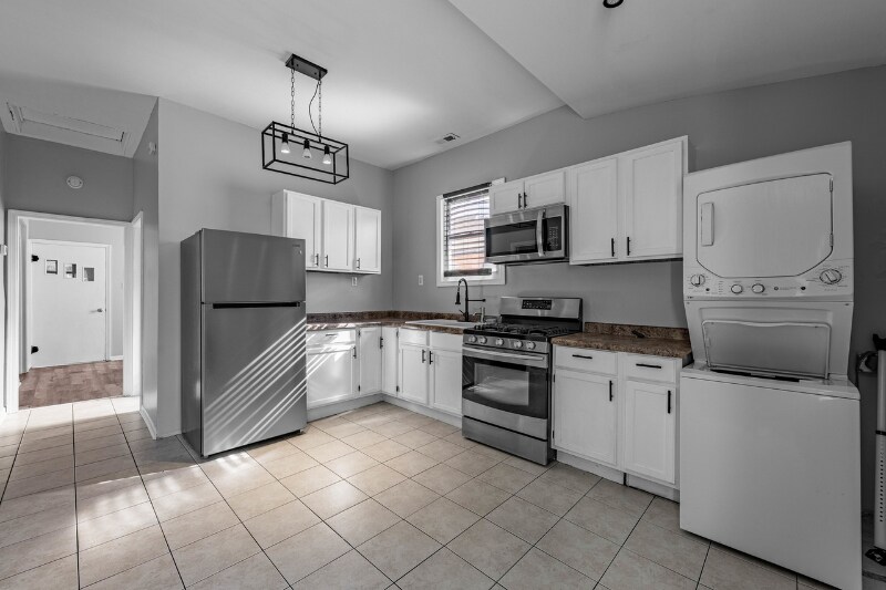 Building Photo - 3602 S 53rd Ave