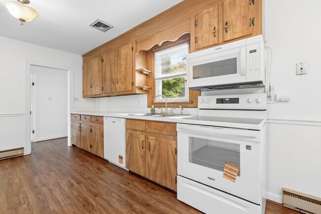 Building Photo - 3605 Weiss Ln