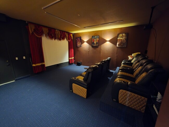 Building Photo - 1850 Ballybunion Dr