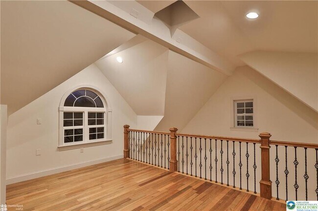 Building Photo - 284 Walker Rd