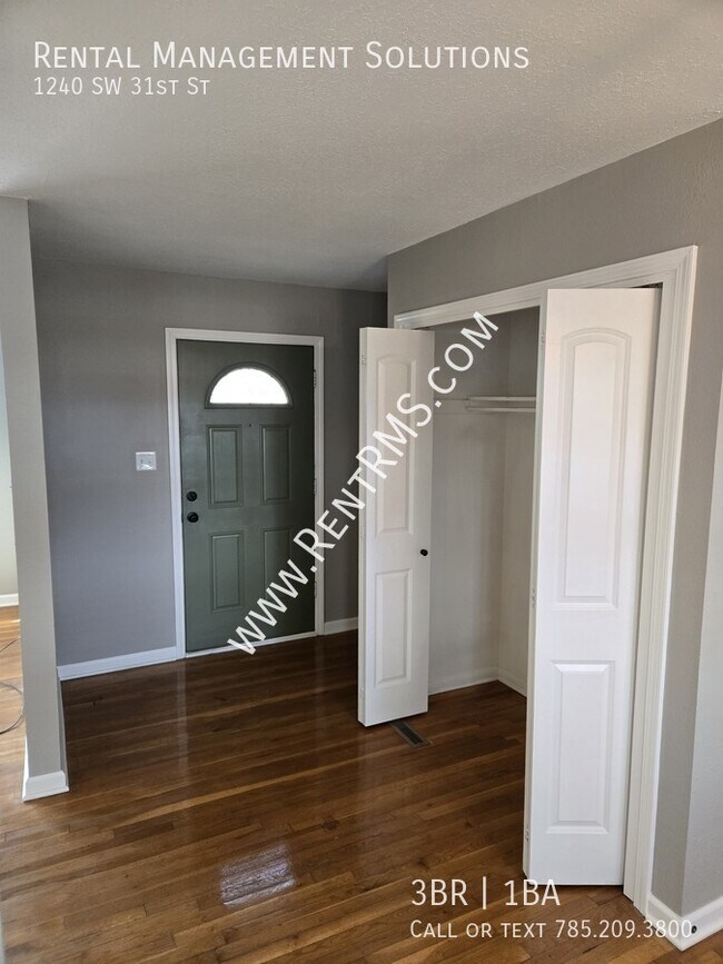 Building Photo - 1240 SW 31st St