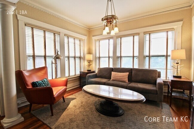 Building Photo - 3818 Walnut St