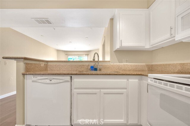 Building Photo - 11410 Brookshire Ave