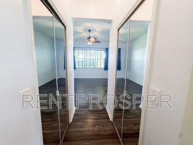 Building Photo - 129 Crepe Myrtle Dr