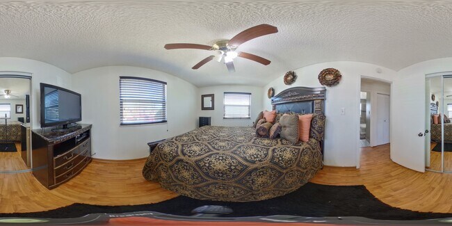 Building Photo - 5553 Crystal Way