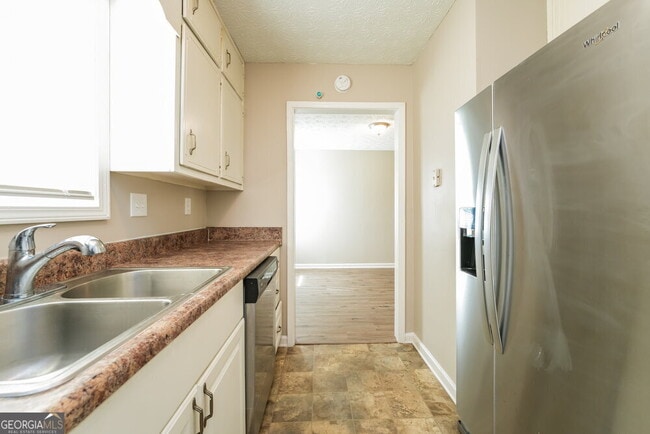 Building Photo - 2627 Country Trace SE