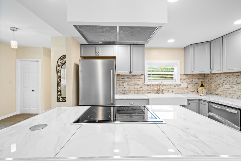 Building Photo - 245 S Rhodes St