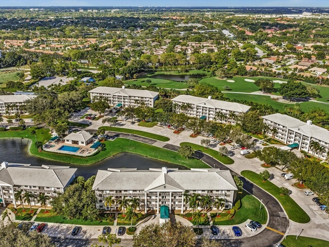 Building Photo - 6049 Balboa Cir