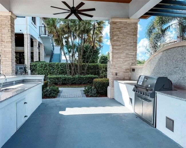 Building Photo - 8800 NW 98th Ct