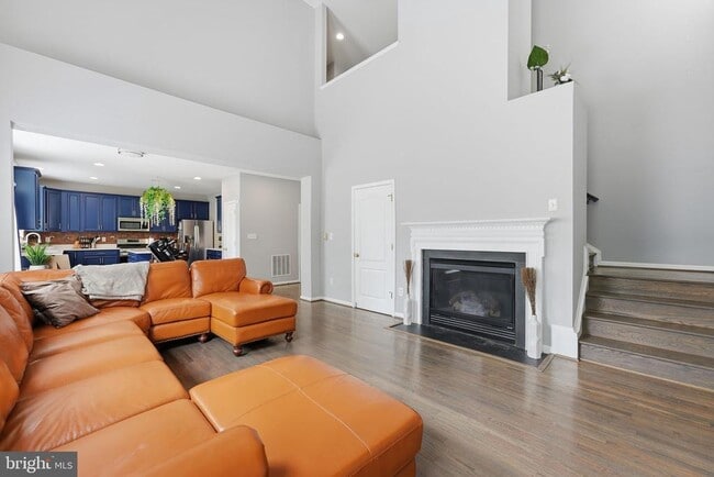 Building Photo - 1 Rivers Edge Terrace