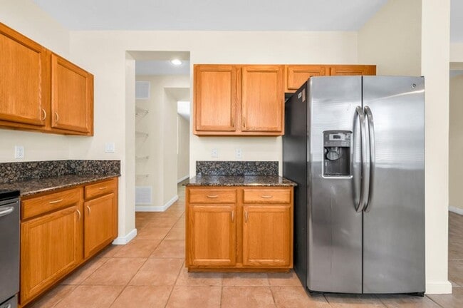 Building Photo - 447 Corte Madera Ln