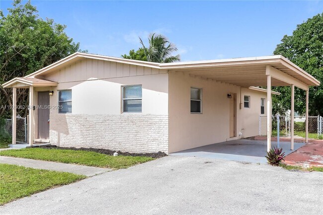 Building Photo - 1464 7th St