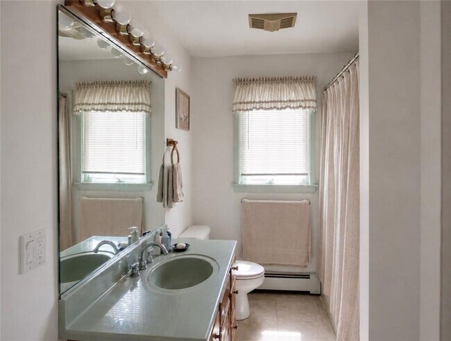 Building Photo - 48 Bellevue Ave