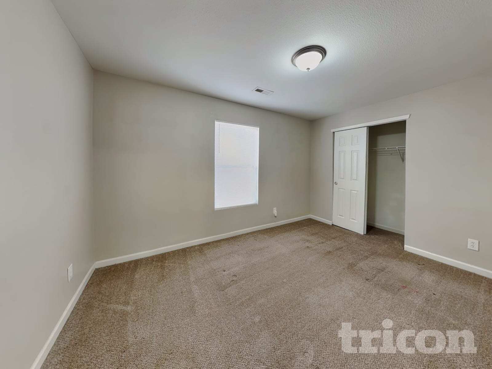 Building Photo - 1351 Waterlily Lane