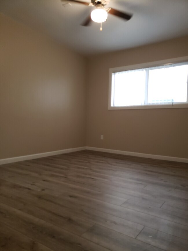 Building Photo - 13754 Sherman Way
