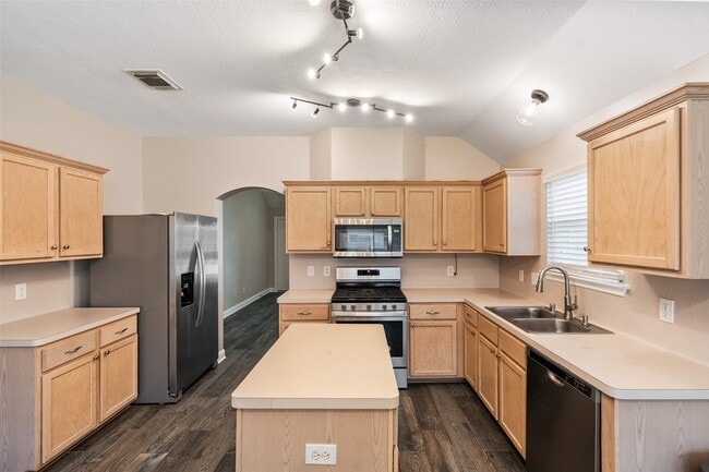 Building Photo - 3427 W Rainmill Dr