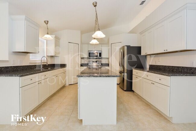 Building Photo - 1429 Lodge Terrace