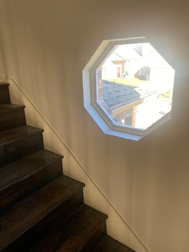 Building Photo - 318 Spanish Moss Dr