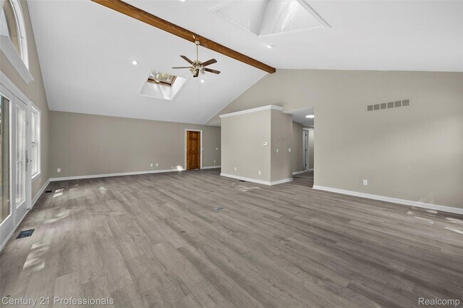 Building Photo - 3621 Livernois Rd