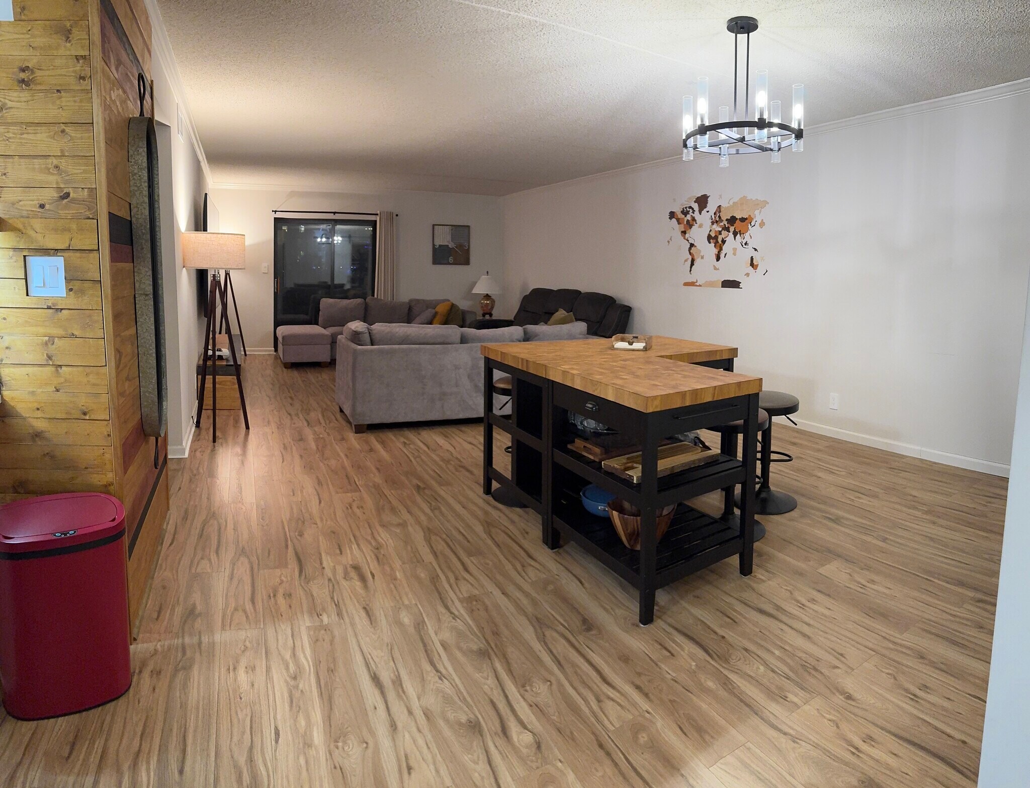Building Photo - 21139 Valley Forge Cir