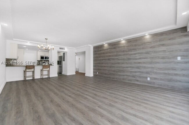 Building Photo - 3430 Galt Ocean Dr