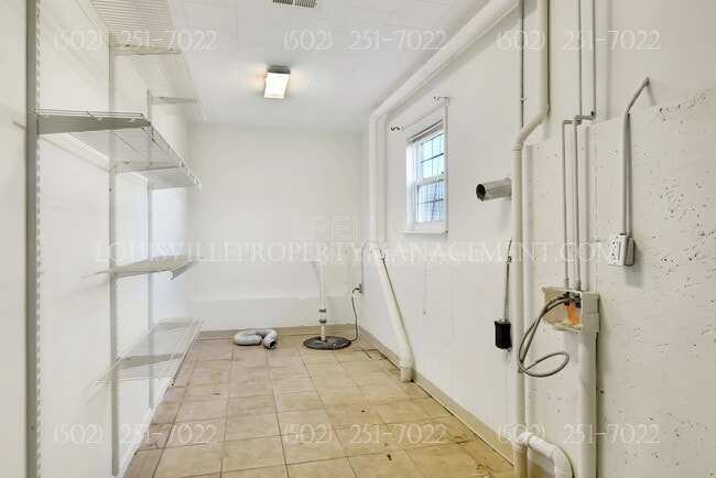 Building Photo - 3645 Rolling Ridge Way