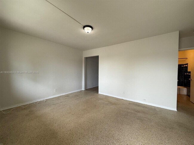 Primary Photo - 900 SW 5th St