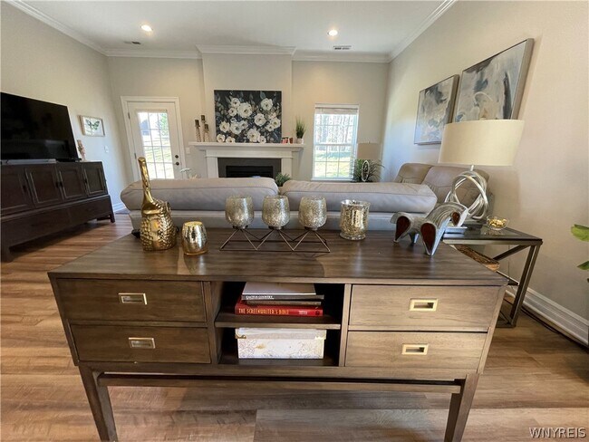 Building Photo - 5281-5287 Chestnut Ridge Rd