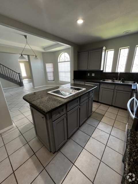Building Photo - 201 San Saba St