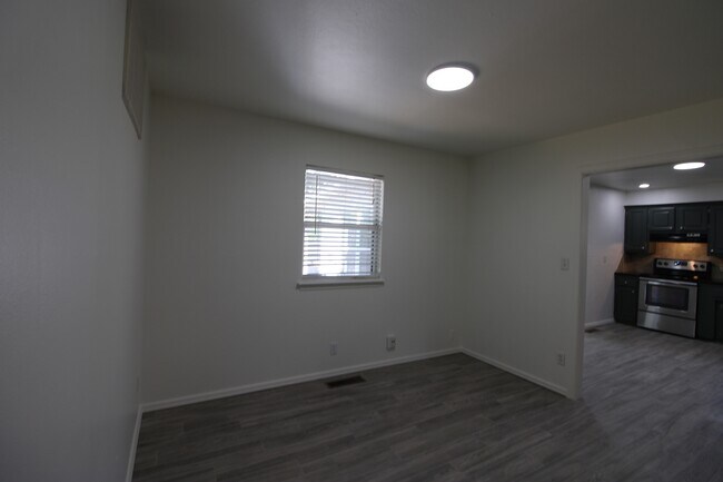 Building Photo - 59 Shirley Ln